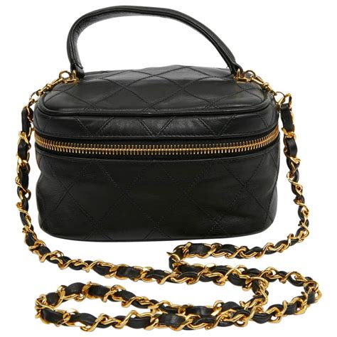 sac chanel vanity|Chanel vintage vanity bag.